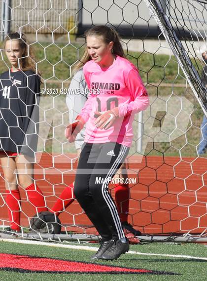 Thumbnail 1 in Windsor @ Conard photogallery.