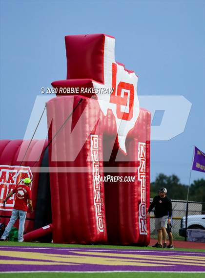 Thumbnail 1 in Lone Oak @ Eustace photogallery.