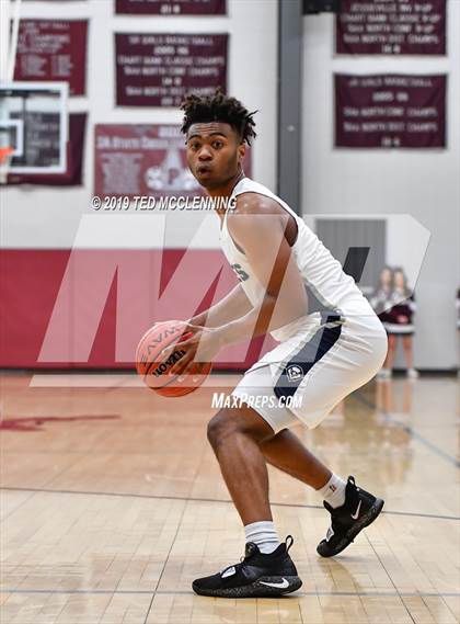 Thumbnail 1 in Baptist Prep vs. Perryville (AAA 3A Regional Playoff) photogallery.