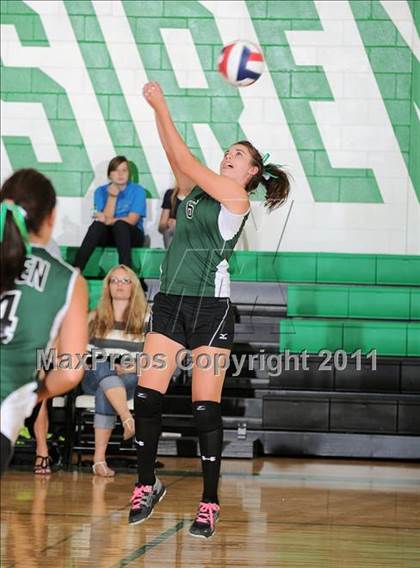 Thumbnail 1 in Siren vs. Luck photogallery.