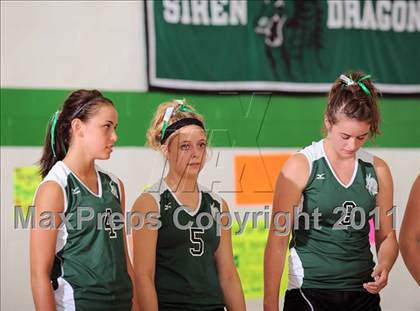 Thumbnail 2 in Siren vs. Luck photogallery.