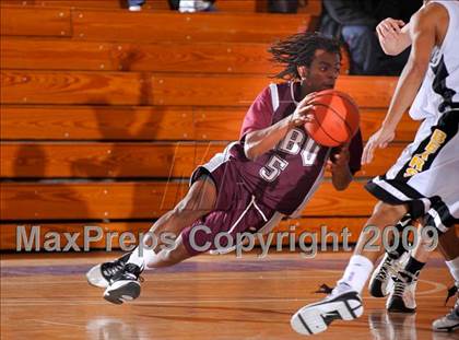 Thumbnail 1 in Rancho Buena Vista vs Temecula Valley (MaxPreps Holiday Classic) photogallery.
