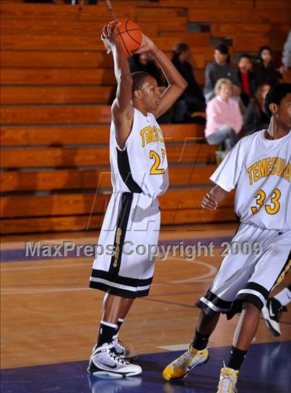 Thumbnail 3 in Rancho Buena Vista vs Temecula Valley (MaxPreps Holiday Classic) photogallery.