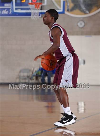 Thumbnail 1 in Rancho Buena Vista vs Temecula Valley (MaxPreps Holiday Classic) photogallery.