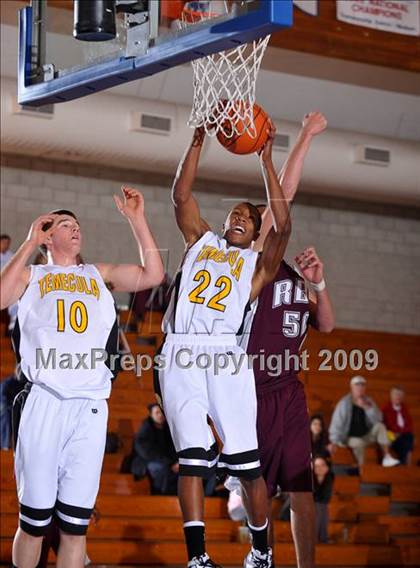Thumbnail 3 in Rancho Buena Vista vs Temecula Valley (MaxPreps Holiday Classic) photogallery.