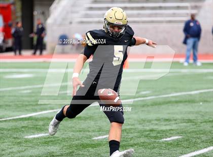 Thumbnail 2 in Marquez vs. Gardena (CIF LACS D3 Final) photogallery.