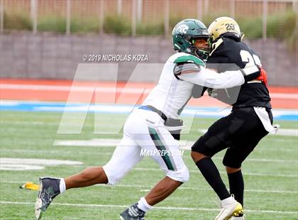 Thumbnail 2 in Marquez vs. Gardena (CIF LACS D3 Final) photogallery.