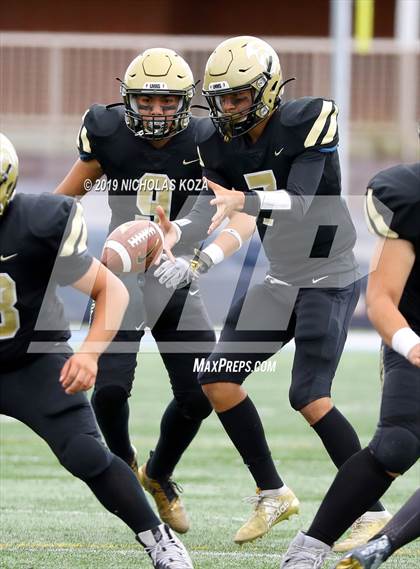 Thumbnail 1 in Marquez vs. Gardena (CIF LACS D3 Final) photogallery.