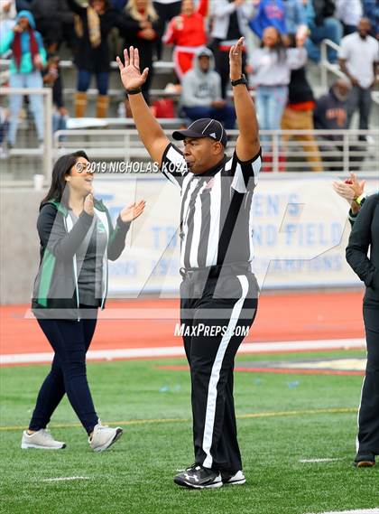 Thumbnail 2 in Marquez vs. Gardena (CIF LACS D3 Final) photogallery.