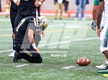 Thumbnail 2 in Marquez vs. Gardena (CIF LACS D3 Final) photogallery.