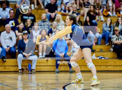 Thumbnail 1 in Oak Ridge @ Granite Bay photogallery.