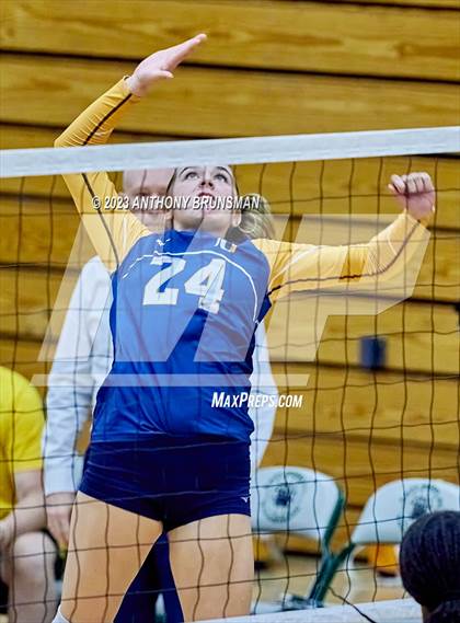 Thumbnail 1 in Oak Ridge @ Granite Bay photogallery.