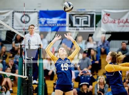 Thumbnail 1 in Oak Ridge @ Granite Bay photogallery.