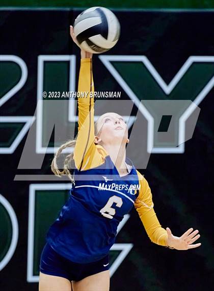 Thumbnail 1 in Oak Ridge @ Granite Bay photogallery.