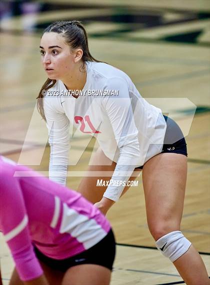 Thumbnail 2 in Oak Ridge @ Granite Bay photogallery.
