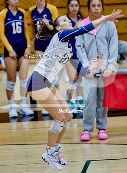 Thumbnail 2 in Oak Ridge @ Granite Bay photogallery.