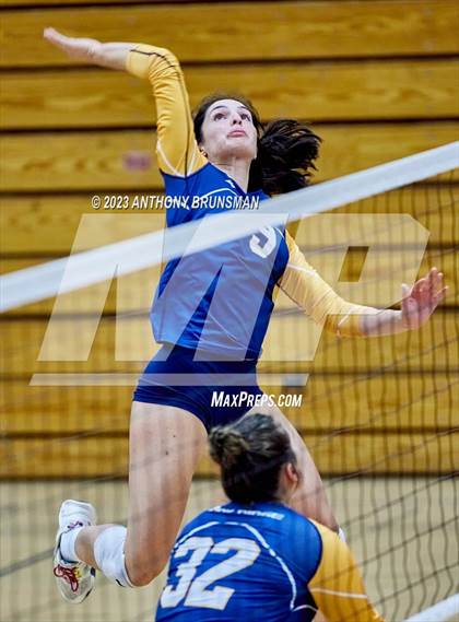 Thumbnail 1 in Oak Ridge @ Granite Bay photogallery.