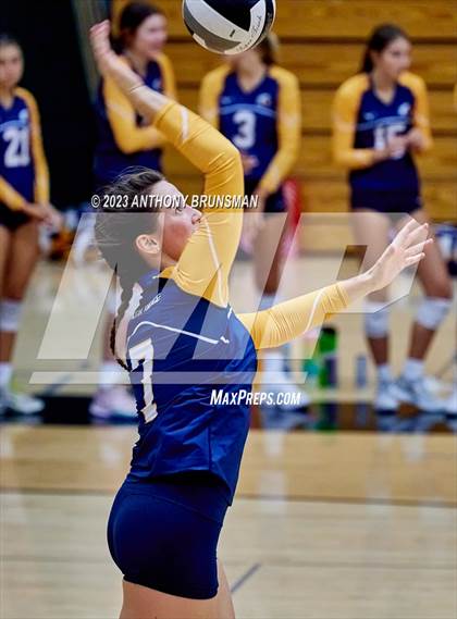 Thumbnail 1 in Oak Ridge @ Granite Bay photogallery.
