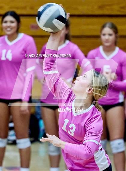 Thumbnail 1 in Oak Ridge @ Granite Bay photogallery.