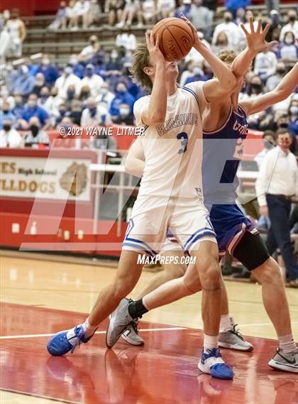 Thumbnail 1 in Conner vs Highlands (ninth region final) photogallery.