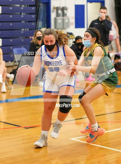Thumbnail 1 in Finney @ Honeoye photogallery.
