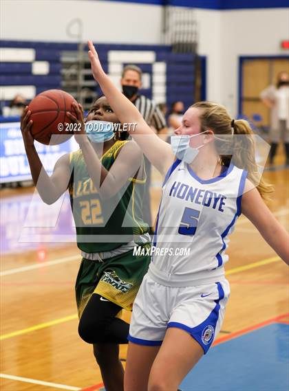 Thumbnail 1 in Finney @ Honeoye photogallery.