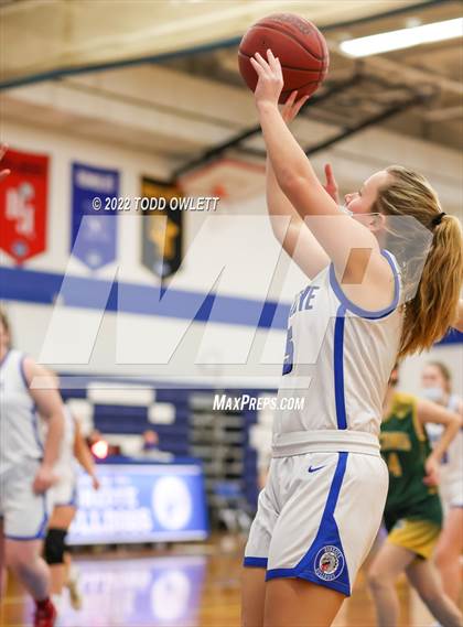 Thumbnail 1 in Finney @ Honeoye photogallery.