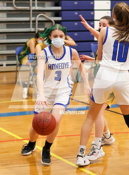 Thumbnail 3 in Finney @ Honeoye photogallery.
