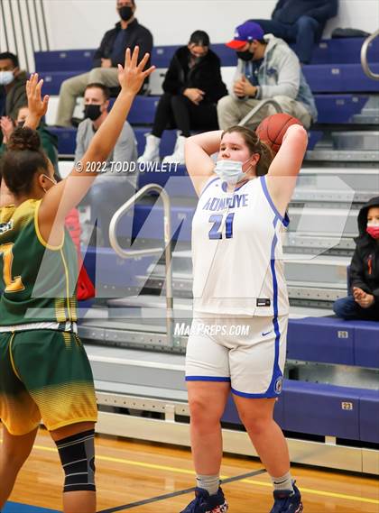 Thumbnail 1 in Finney @ Honeoye photogallery.