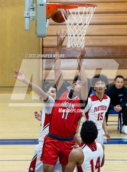 Thumbnail 2 in James Logan vs. Saint Mary's photogallery.