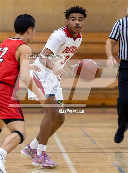 Thumbnail 3 in James Logan vs. Saint Mary's photogallery.
