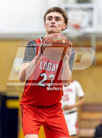 Thumbnail 2 in James Logan vs. Saint Mary's photogallery.