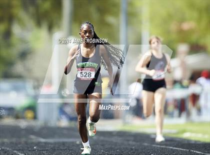 Thumbnail 3 in Lewis James Invitational (400 Meter) photogallery.
