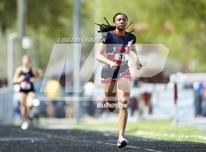Thumbnail 2 in Lewis James Invitational (400 Meter) photogallery.