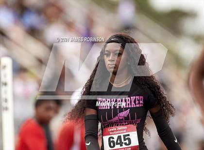 Thumbnail 3 in Lewis James Invitational (400 Meter) photogallery.