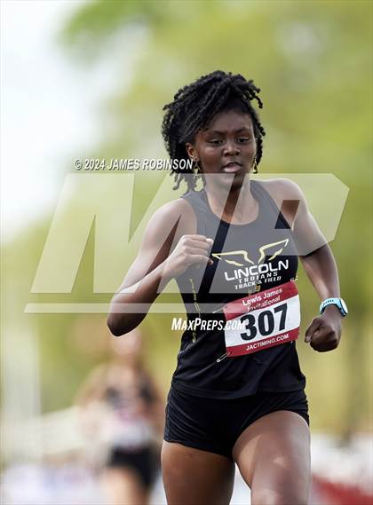 Thumbnail 3 in Lewis James Invitational (400 Meter) photogallery.
