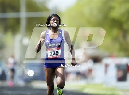 Thumbnail 3 in Lewis James Invitational (400 Meter) photogallery.