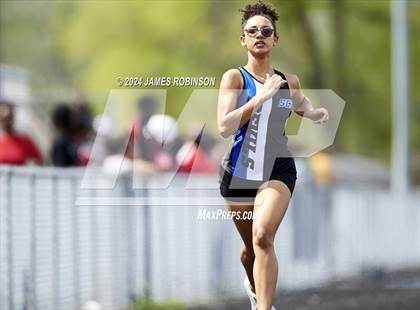 Thumbnail 3 in Lewis James Invitational (400 Meter) photogallery.