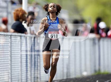 Thumbnail 2 in Lewis James Invitational (400 Meter) photogallery.
