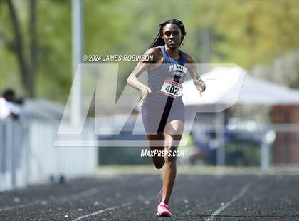 Thumbnail 3 in Lewis James Invitational (400 Meter) photogallery.