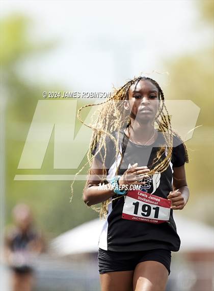 Thumbnail 2 in Lewis James Invitational (400 Meter) photogallery.