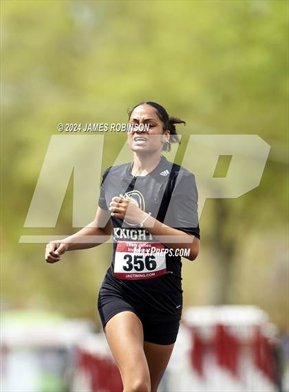 Thumbnail 3 in Lewis James Invitational (400 Meter) photogallery.