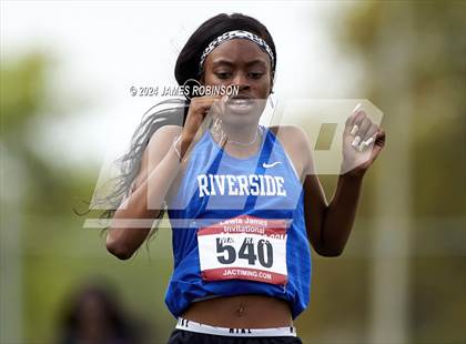 Thumbnail 2 in Lewis James Invitational (400 Meter) photogallery.