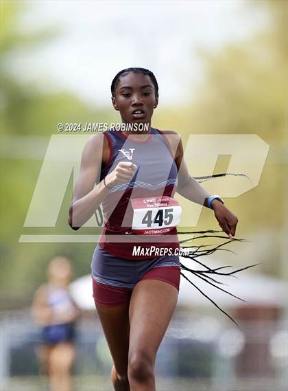 Thumbnail 1 in Lewis James Invitational (400 Meter) photogallery.