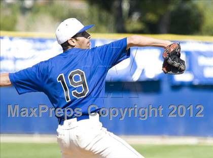 Thumbnail 2 in El Camino Real vs. Chaminade photogallery.