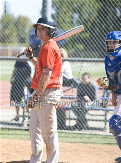 Thumbnail 2 in El Camino Real vs. Chaminade photogallery.