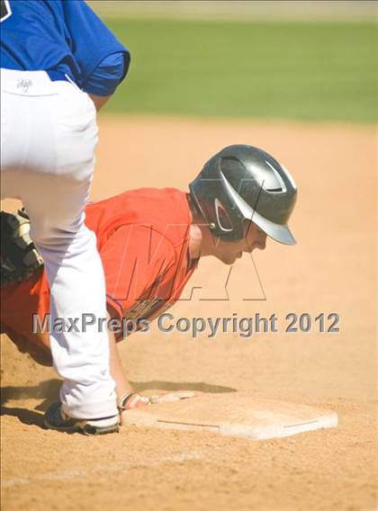 Thumbnail 3 in El Camino Real vs. Chaminade photogallery.