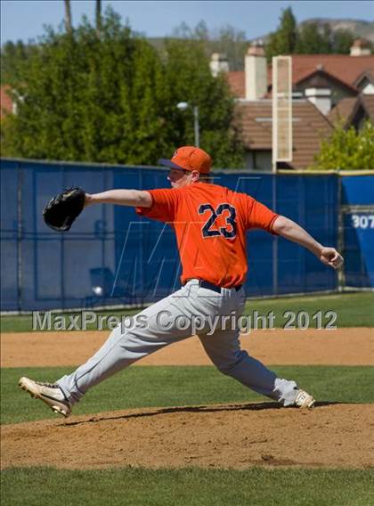 Thumbnail 2 in El Camino Real vs. Chaminade photogallery.