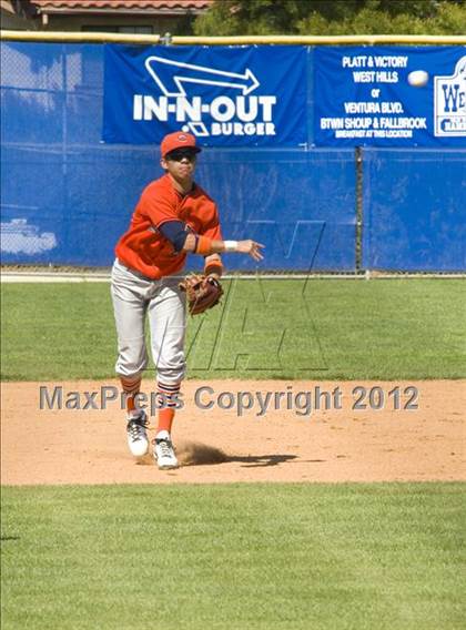 Thumbnail 1 in El Camino Real vs. Chaminade photogallery.