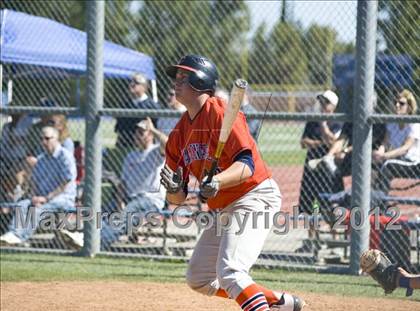 Thumbnail 3 in El Camino Real vs. Chaminade photogallery.